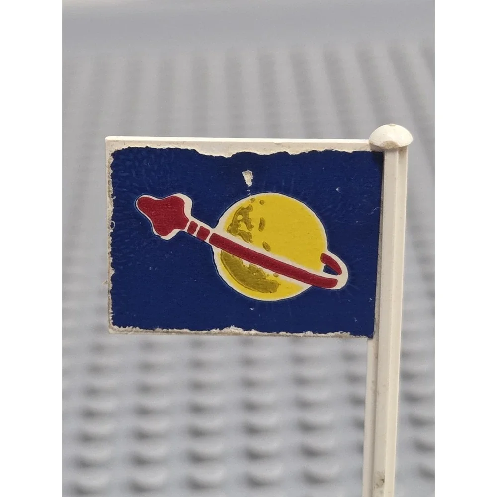 Lego Classic Space Logo Flag Command Base 6970 Vintage 1980